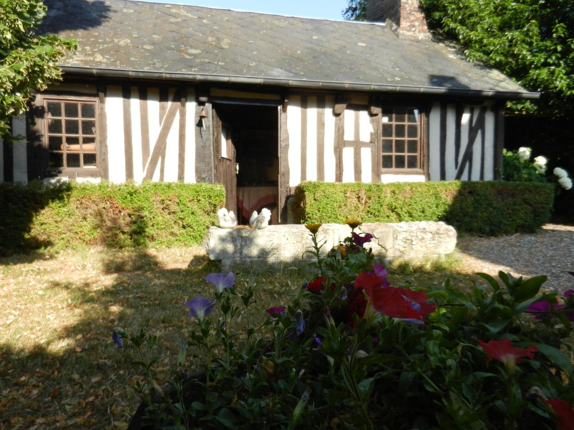 Le gîte des Trois Vaches Brionne Extérieur photo