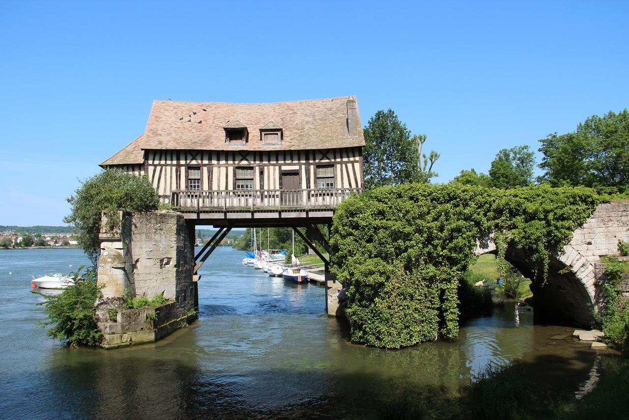 Le gîte des Trois Vaches Brionne Extérieur photo